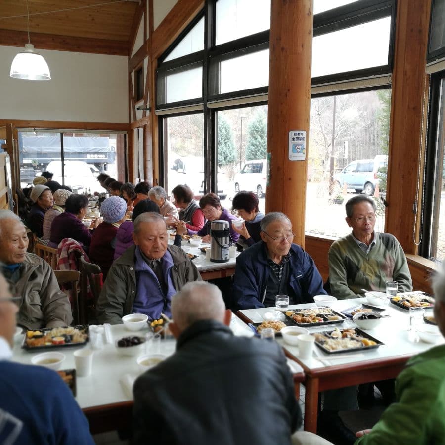 ながわ山彩館食堂