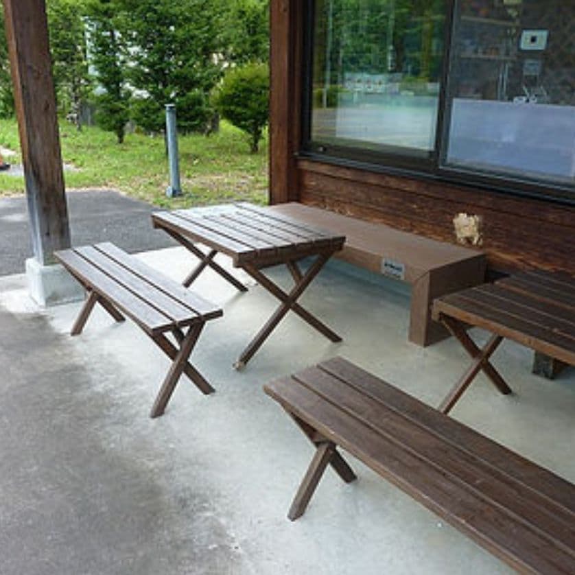 ながわ山彩館テラス席